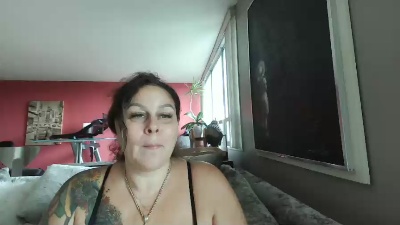 RealHomewrecker live cam on Cam4