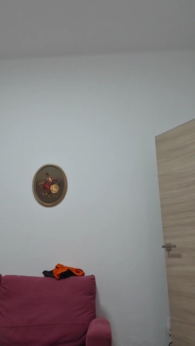 Realluis live cam on Cam4