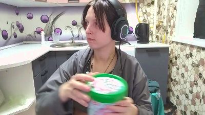 RebbeccaGrieme live cam on Cam4