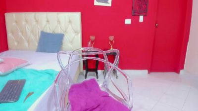 Rebecca_Milf live cam on Cam4
