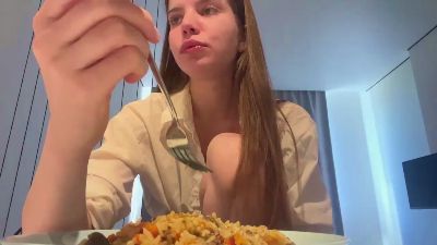 RebeckaSarette live cam on Cam4