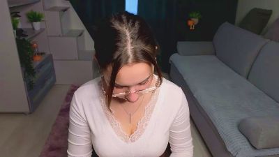 RebekahWinzer live cam on Cam4