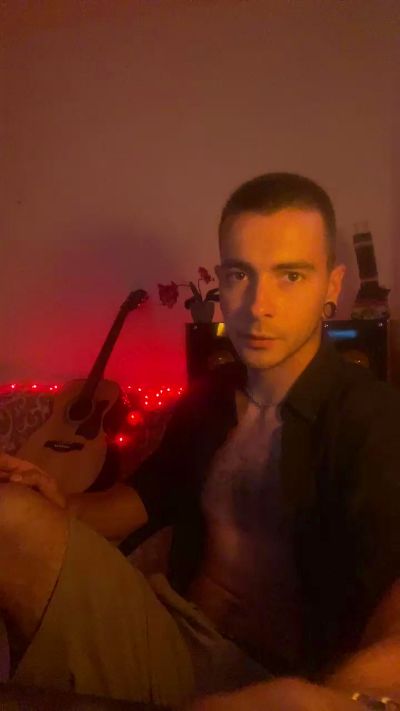 RebelNick live cam on Cam4