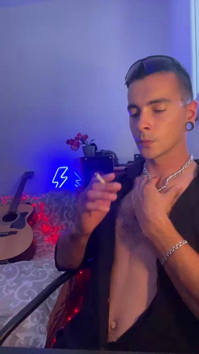 RebelNick live cam on Cam4