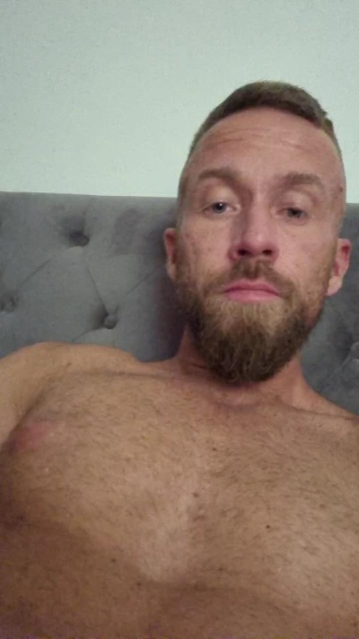 RedBullViking94 live cam on Cam4
