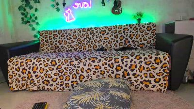 RedHurricane live cam on Cam4