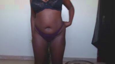 RedRubyyy live cam on Cam4