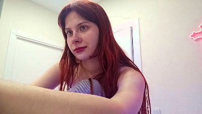 RedWitchHeart live cam on Cam4