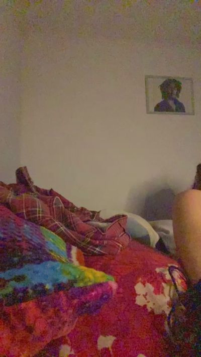 Reedgyal live cam on Cam4