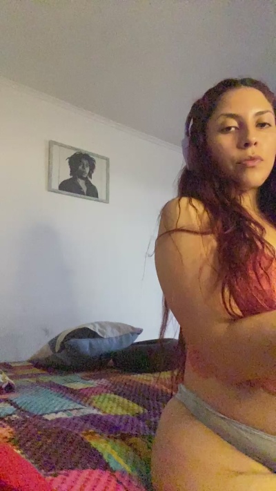 Reedgyal live cam on Cam4