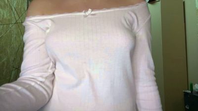 Reeegina live cam on Cam4