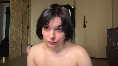 Reeegina live cam on Cam4