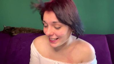 Reeegina live cam on Cam4