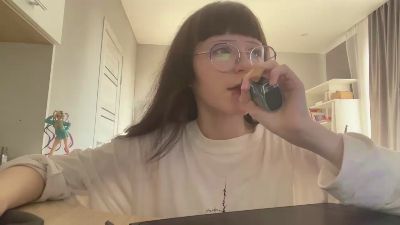 RegeniaWicka live cam on Cam4