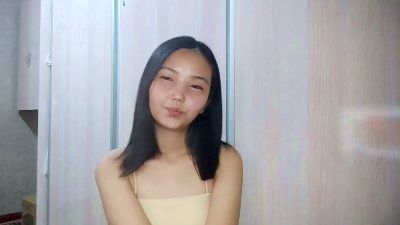 ReginaNoble live cam on Cam4