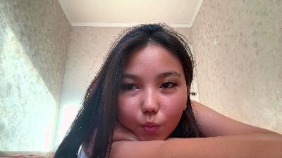ReginaNoble live cam on Cam4