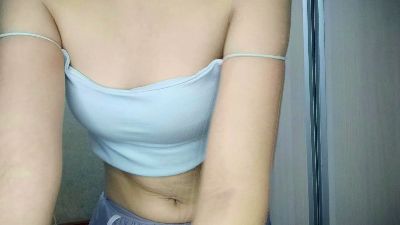 ReginaNoble live cam on Cam4