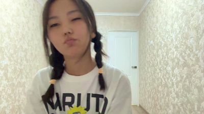 ReginaNoble live cam on Cam4