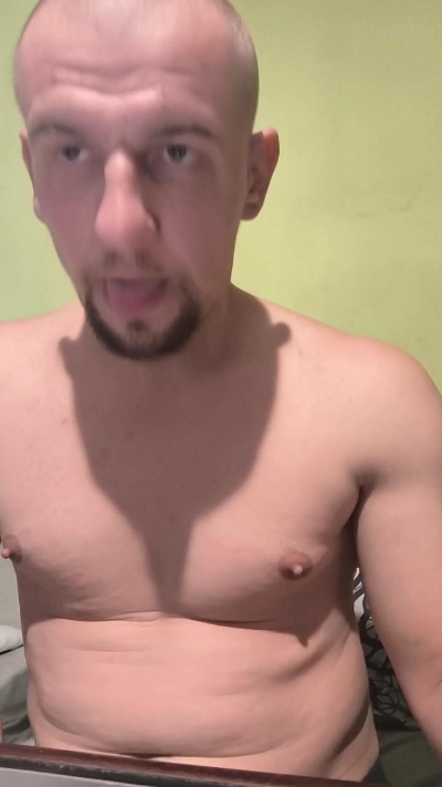 Regularfucker29 live cam on Cam4