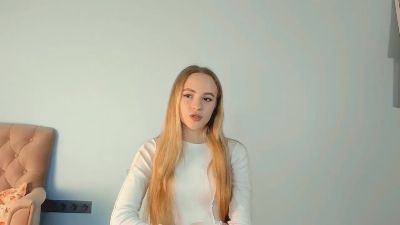 ReinaUrtiaga live female webcam from United States