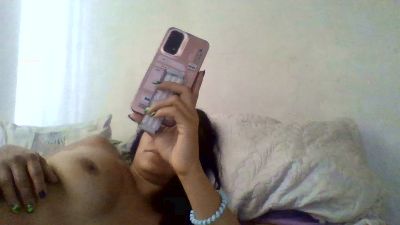 Reinalatina221 live cam on Cam4