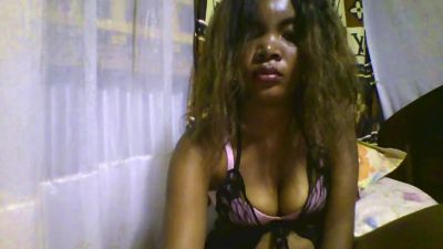 Reneca22 live cam on Cam4