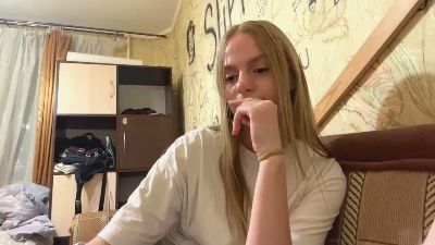 RennaEastman live cam on Cam4