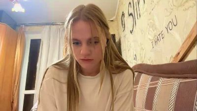 RennaEastman live cam on Cam4
