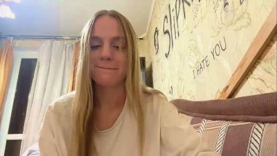 RennaEastman live cam on Cam4