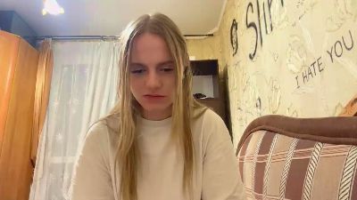 RennaEastman live cam on Cam4