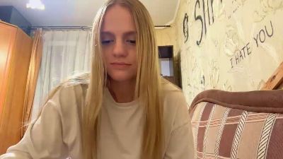 RennaEastman live cam on Cam4