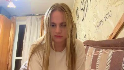 RennaEastman live cam on Cam4