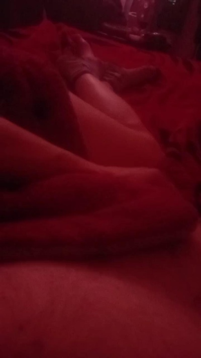 Renzomdq44vers live cam on Cam4