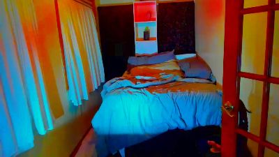 RescueMeFromMA live cam on Cam4