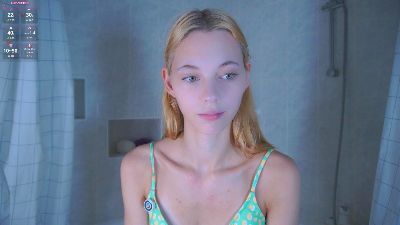 RessieCser live cam on Cam4