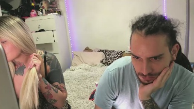 RetroMDuo live cam on Cam4