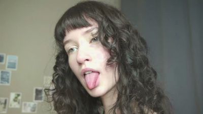 RettaMahall live cam on Cam4