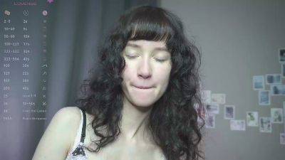 RettaMahall live cam on Cam4