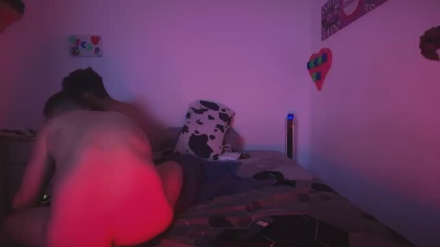 Revoltoso83 live cam on Cam4