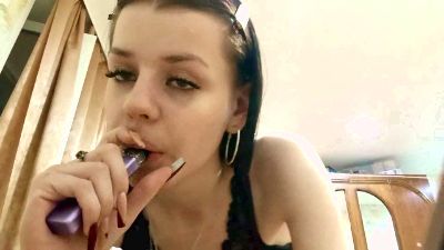 ReynaYau live cam on Cam4