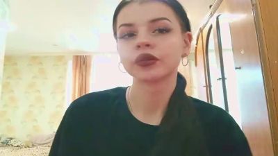ReynaYau live cam on Cam4