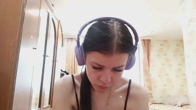 ReynaYau live cam on Cam4