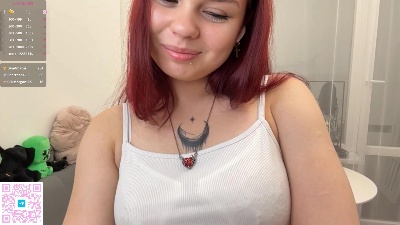 RhiannonTaruc live cam on Cam4