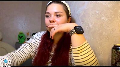 RhiannonTaruc live cam on Cam4