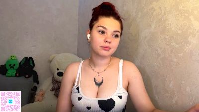 RhiannonTaruc live cam on Cam4