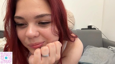 RhiannonTaruc live cam on Cam4