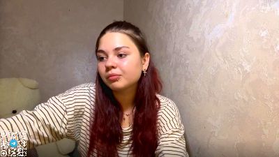 RhiannonTaruc live cam on Cam4
