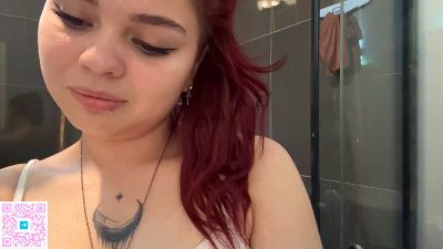 RhiannonTaruc live cam on Cam4