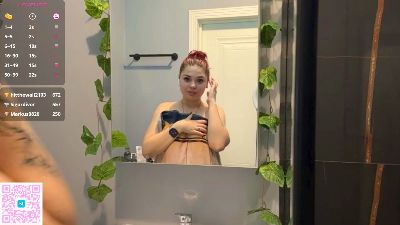 RhiannonTaruc live cam on Cam4