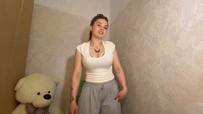 RhiannonTaruc live cam on Cam4